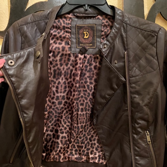 Brown faux Leather Jacket Leopard lining. Excellent condition. Boutique Bought. - Picture 4 of 5